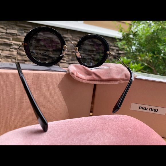 Miumiu round sunglasses - Picture 10 of 10